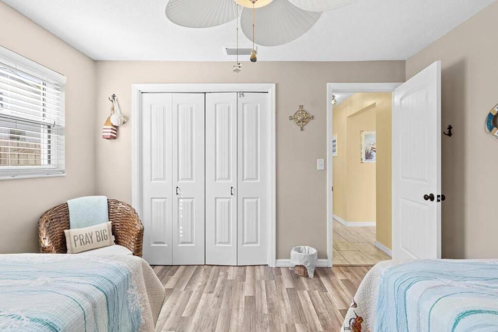 Perfect For Family Gatherings With A Heated Pool! - Clearwater'S Clear Choice Exterior photo